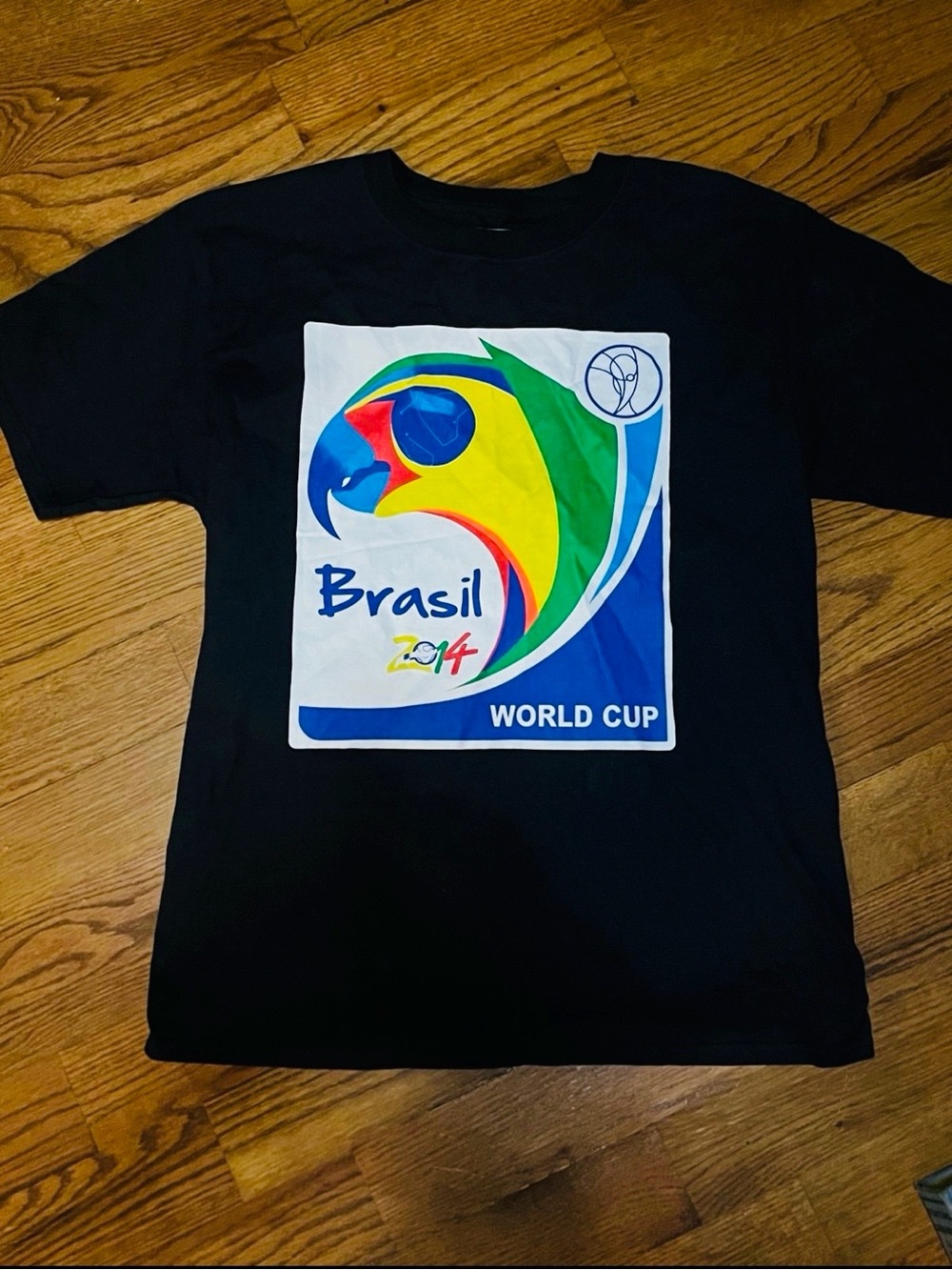 Authentic Vintage FIFA World Cup 2014 Brasil T-Shirt Black Mens Size M Unisex!